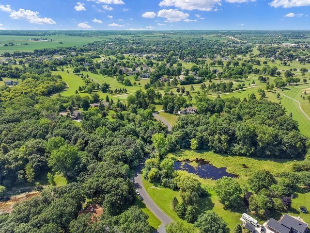 N6372 Tamarack Ridge ROAD, Elkhorn, WI 53121