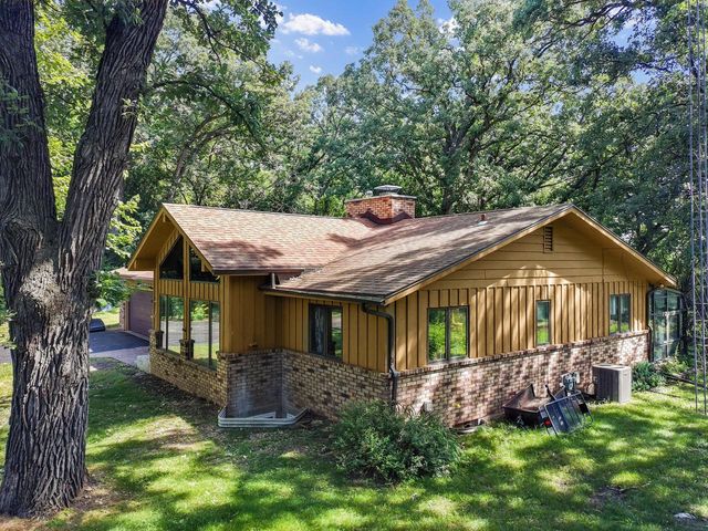 N6372 Tamarack Ridge ROAD, Elkhorn, WI 53121