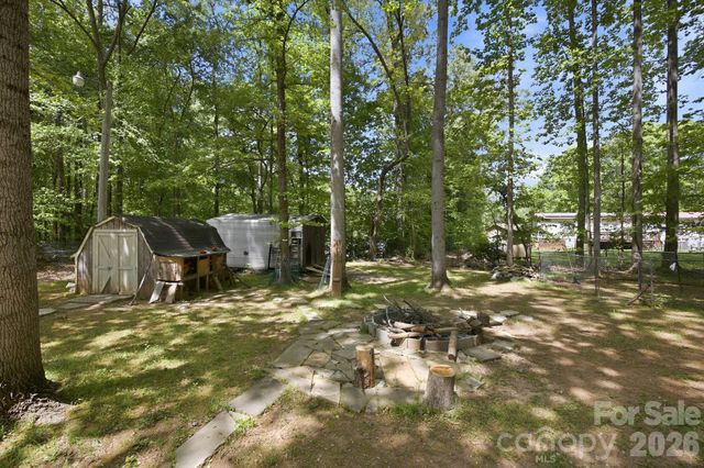 178 Wildwood Acres Circle, Mooresville, NC 28115