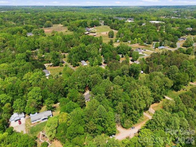 178 Wildwood Acres Circle, Mooresville, NC 28115