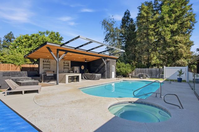 10401 Golf Link Rd, Turlock, CA 95380
