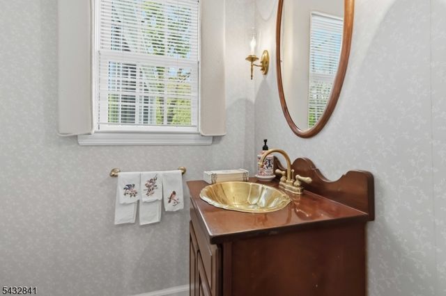 20 Wood Rd, Morris Twp., NJ 07960