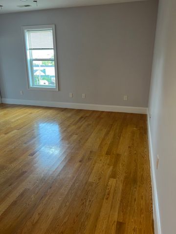 68 South 203, Framingham, MA 01702
