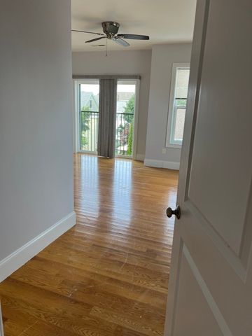 68 South 203, Framingham, MA 01702