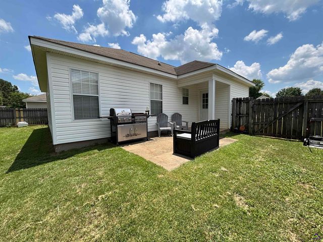 126 Kentshire Lane, Bonaire, GA 31005