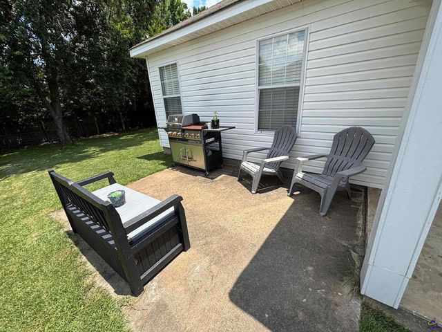 126 Kentshire Lane, Bonaire, GA 31005