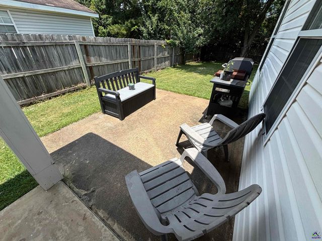 126 Kentshire Lane, Bonaire, GA 31005
