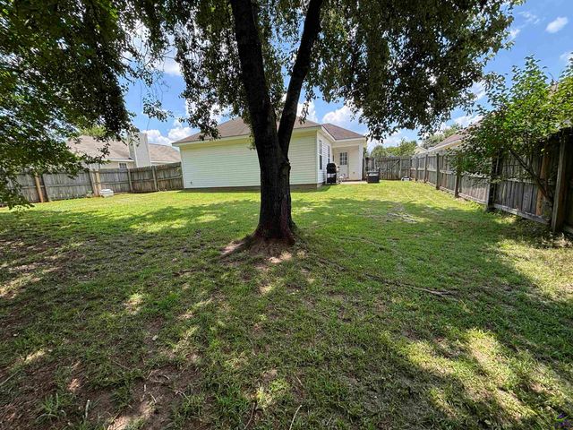 126 Kentshire Lane, Bonaire, GA 31005