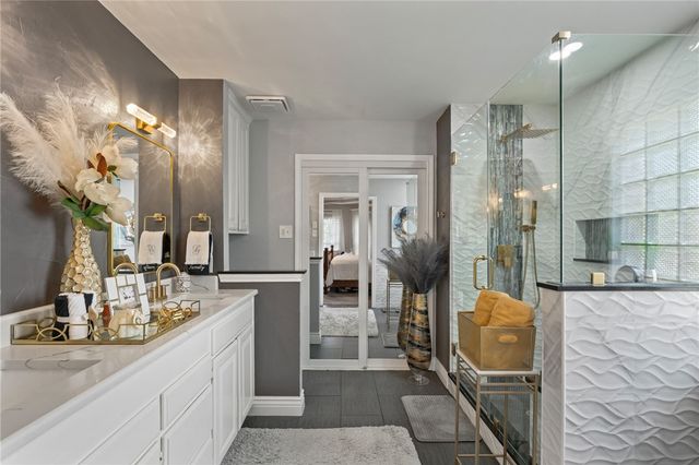 7425 Bourget Dr, Corpus Christi, TX 78413