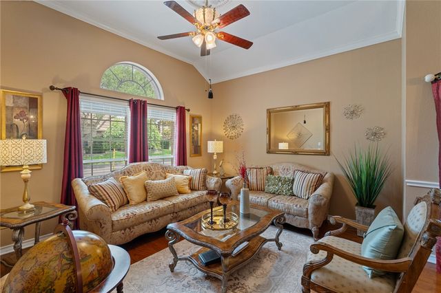 7425 Bourget Dr, Corpus Christi, TX 78413