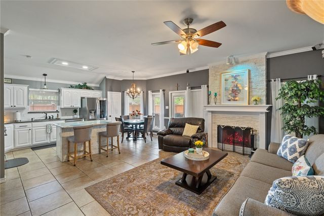 7425 Bourget Dr, Corpus Christi, TX 78413