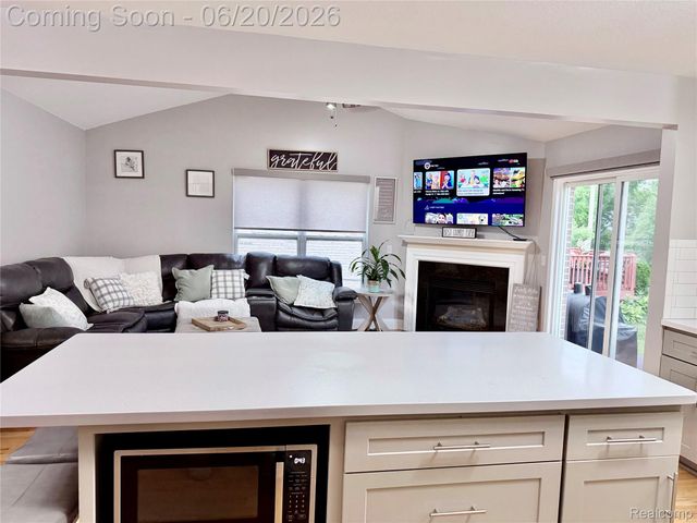 30680 Nelson Circle, Westland, MI 48186