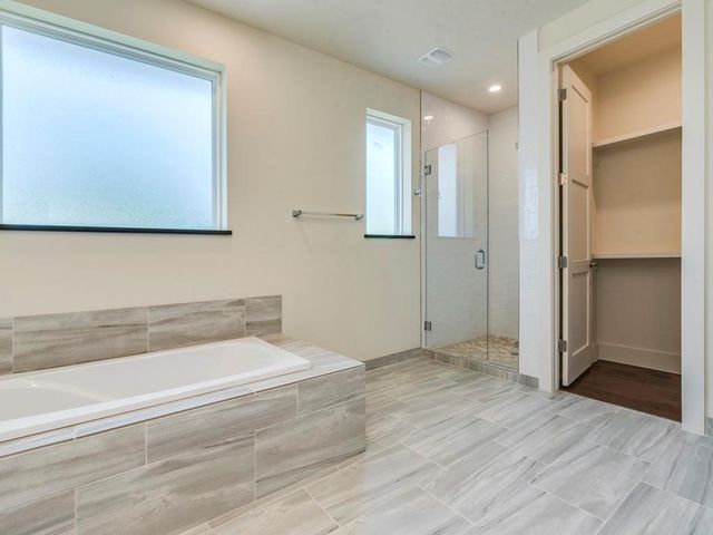 6412 Carson RDG B, Austin, TX 78741