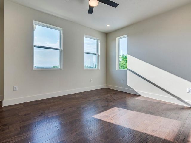 6412 Carson RDG B, Austin, TX 78741