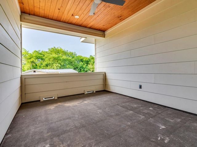 6412 Carson RDG B, Austin, TX 78741