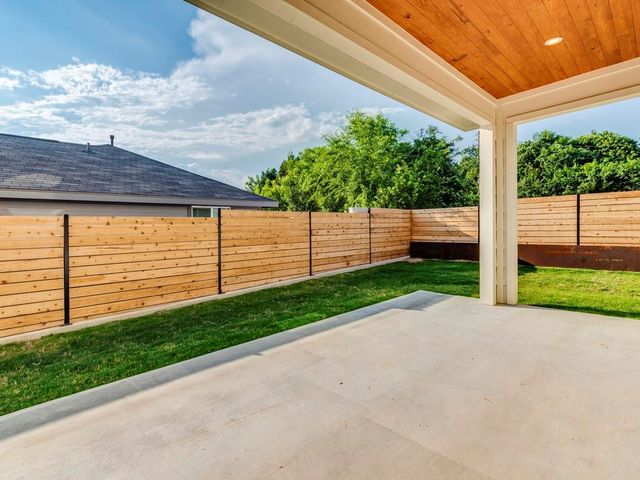 6412 Carson RDG B, Austin, TX 78741