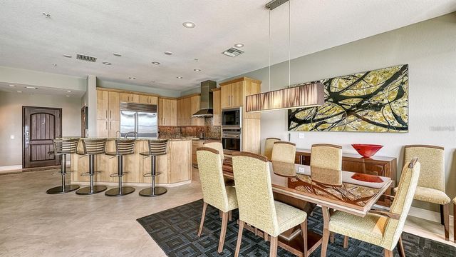 650 GOLDEN GATE POINT 602, Sarasota, FL 34236