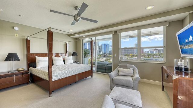650 GOLDEN GATE POINT 602, Sarasota, FL 34236