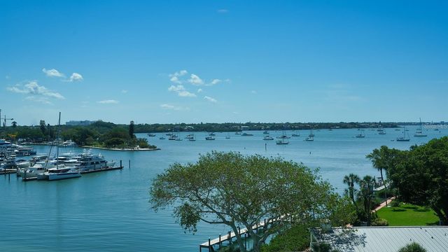 650 GOLDEN GATE POINT 602, Sarasota, FL 34236