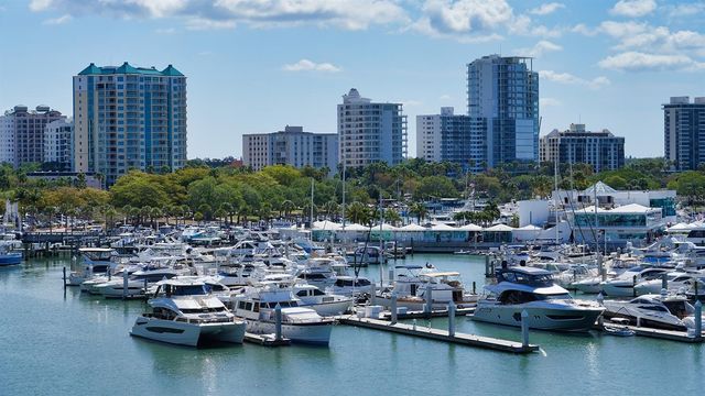 650 GOLDEN GATE POINT 602, Sarasota, FL 34236