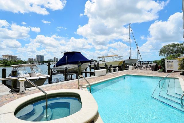 650 GOLDEN GATE POINT 602, Sarasota, FL 34236