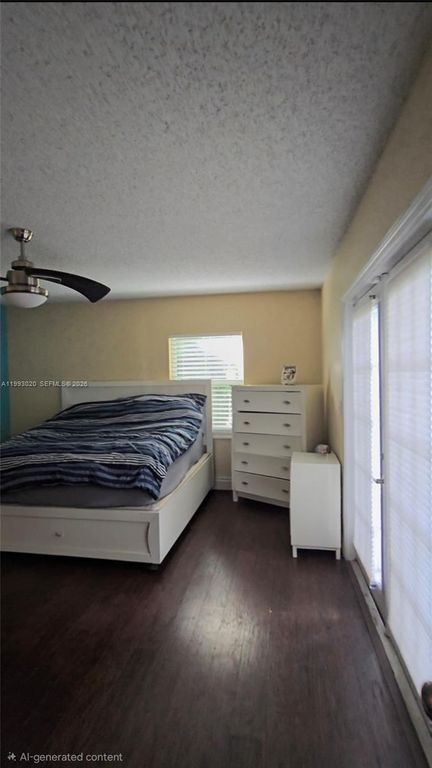 Image 5 of property listing at 4105 Clearview Ter, West Palm Beach, FL 33417