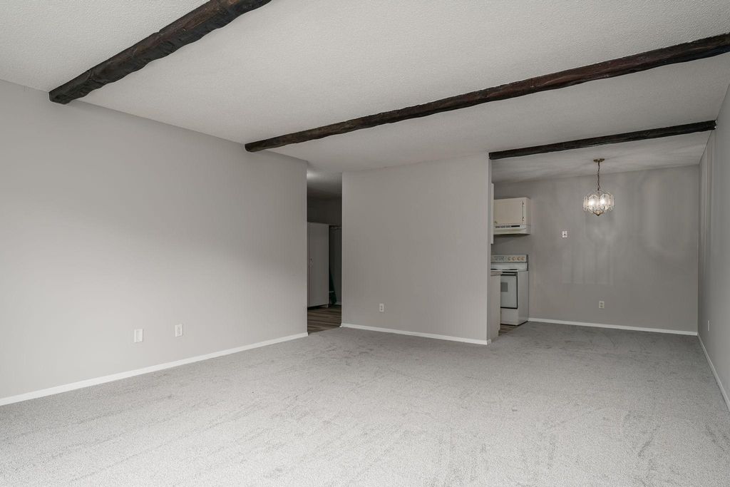 2007 E 122nd Street B15, Burnsville, MN 55337 — photo 2
