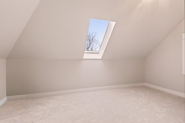 9 Floral Street, Windham, NH 03087