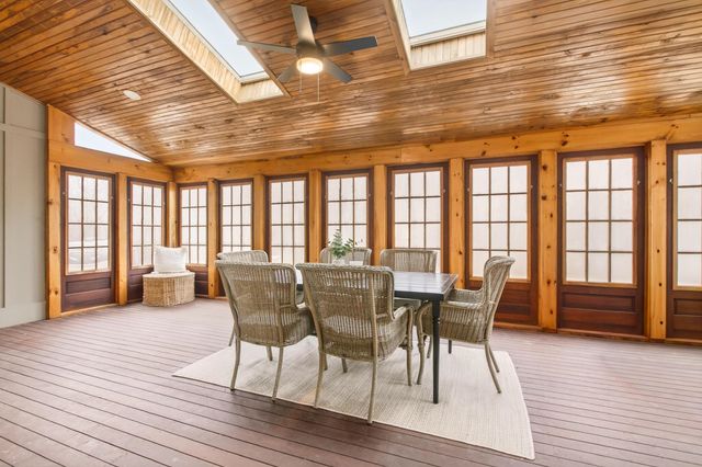 9 Floral Street, Windham, NH 03087