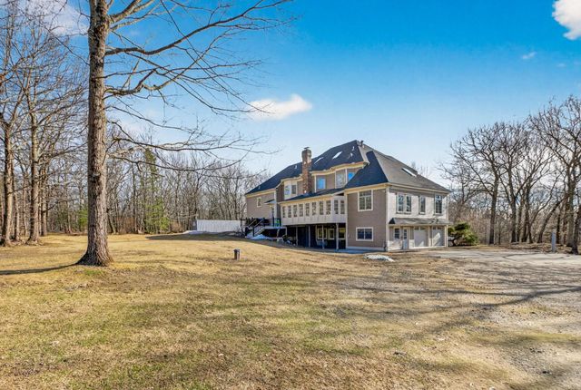 9 Floral Street, Windham, NH 03087