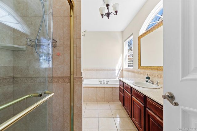 131 Constantine Way, Mount Sinai, NY 11766