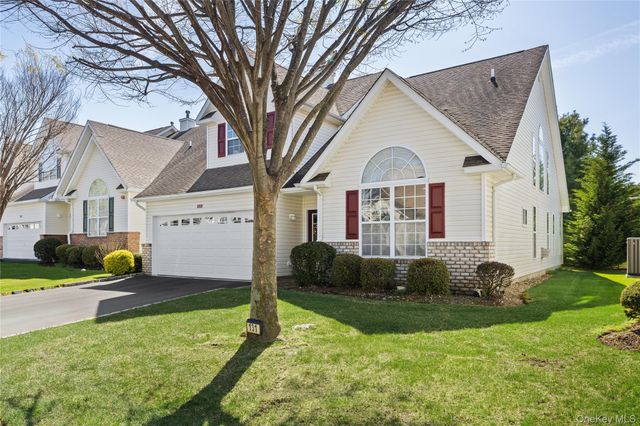 131 Constantine Way, Mount Sinai, NY 11766