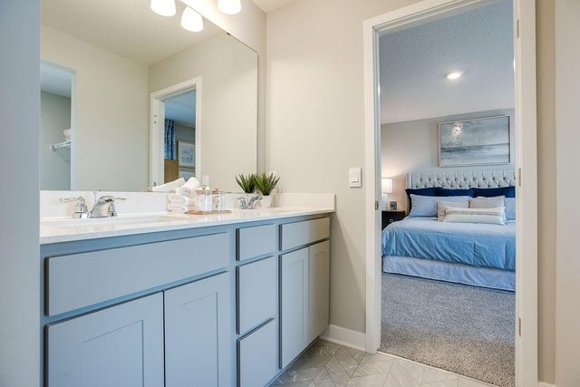 985 Stone Creek Drive, Jordan, MN 55352