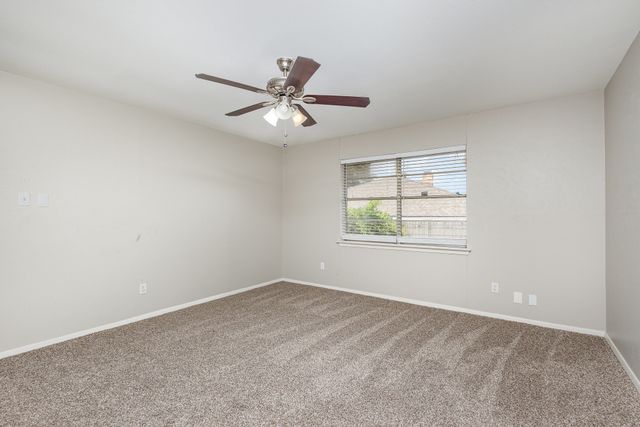 712 Springhill Drive, Hurst, TX 76054