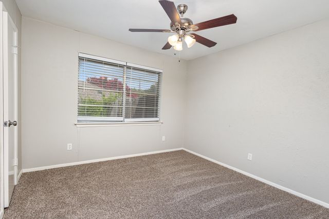 712 Springhill Drive, Hurst, TX 76054