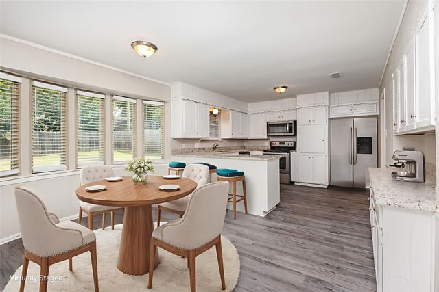 712 Springhill Drive, Hurst, TX 76054