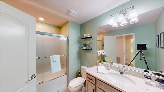 18071 FENDERS WAY, Land O Lakes, FL 34638