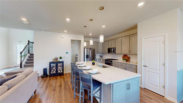 18071 FENDERS WAY, Land O Lakes, FL 34638