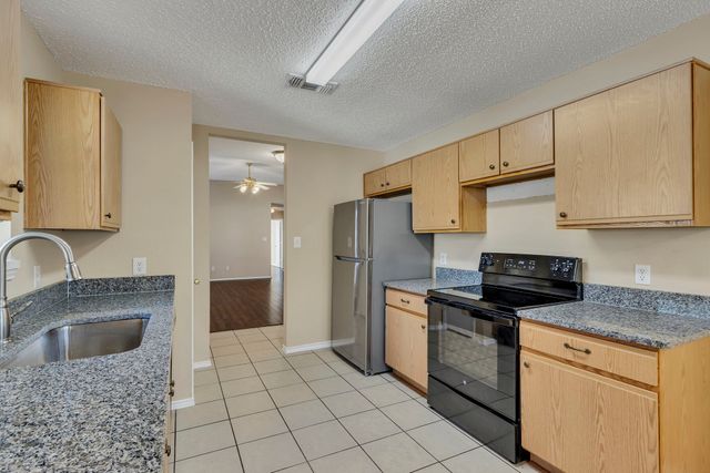 2920 Newport Avenue, Denton, TX 76209