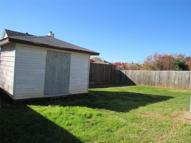 2920 Newport Avenue, Denton, TX 76209