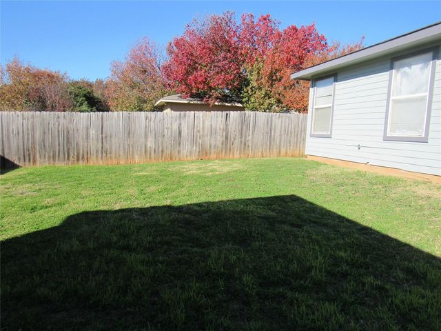 2920 Newport Avenue, Denton, TX 76209