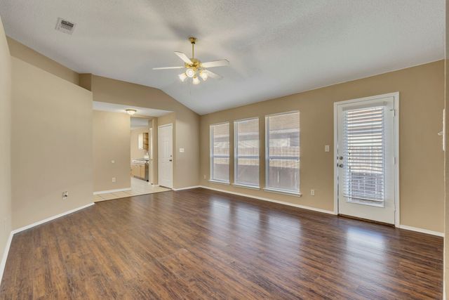 2920 Newport Avenue, Denton, TX 76209