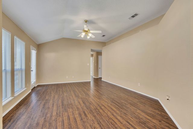 2920 Newport Avenue, Denton, TX 76209