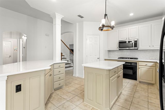 8516 Hudson Street, North Richland Hills, TX 76180