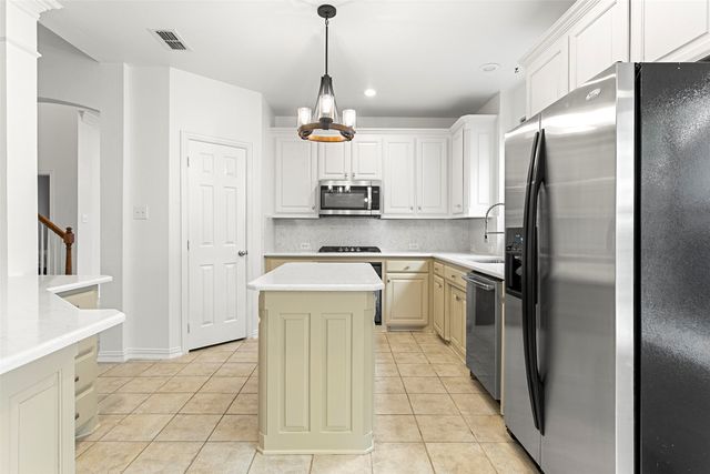 8516 Hudson Street, North Richland Hills, TX 76180