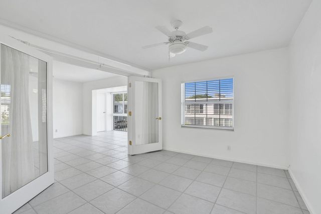 6469 BAY CLUB Drive 3, Fort Lauderdale, FL 33308