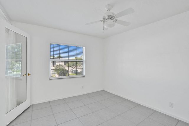 6469 BAY CLUB Drive 3, Fort Lauderdale, FL 33308
