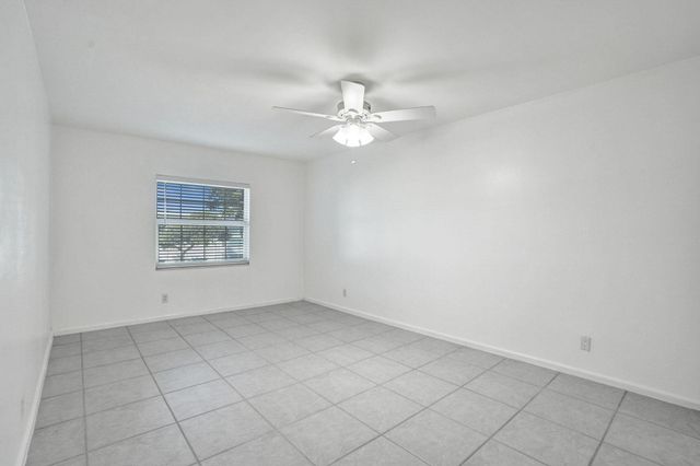 6469 BAY CLUB Drive 3, Fort Lauderdale, FL 33308