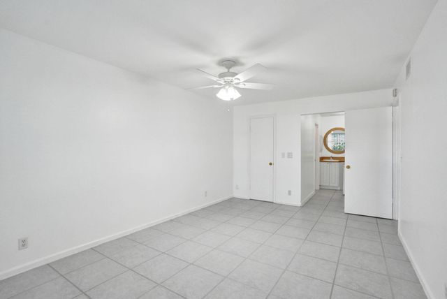 6469 BAY CLUB Drive 3, Fort Lauderdale, FL 33308