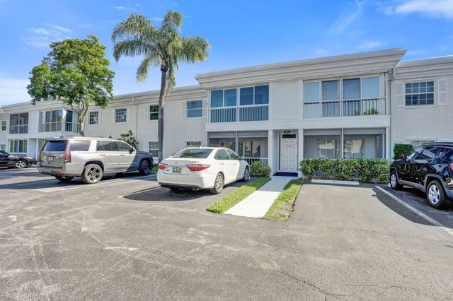 6469 BAY CLUB Drive 3, Fort Lauderdale, FL 33308